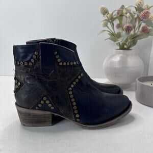 Circle G By Corral Studded Star Inlay Booties Leather Side Zip Black Women's 6.5